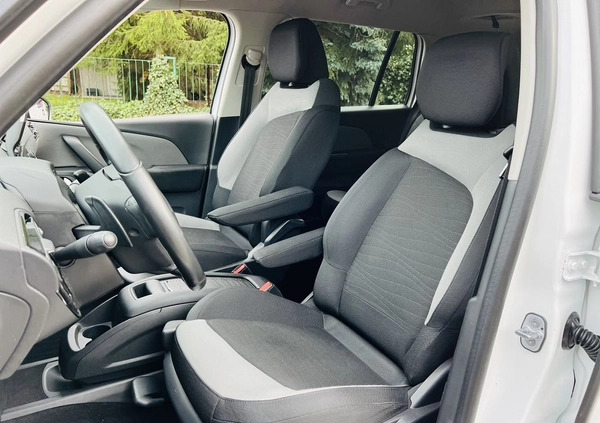Citroen C4 Grand Picasso cena 39900 przebieg: 172000, rok produkcji 2016 z Szadek małe 667